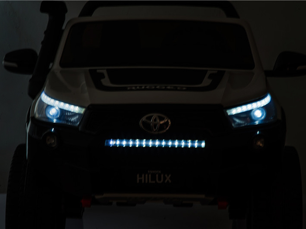 eng_pl_The-car-is-powered-by-a-large-Toyota-Hilux-2-person-battery-PA0250-16860_6