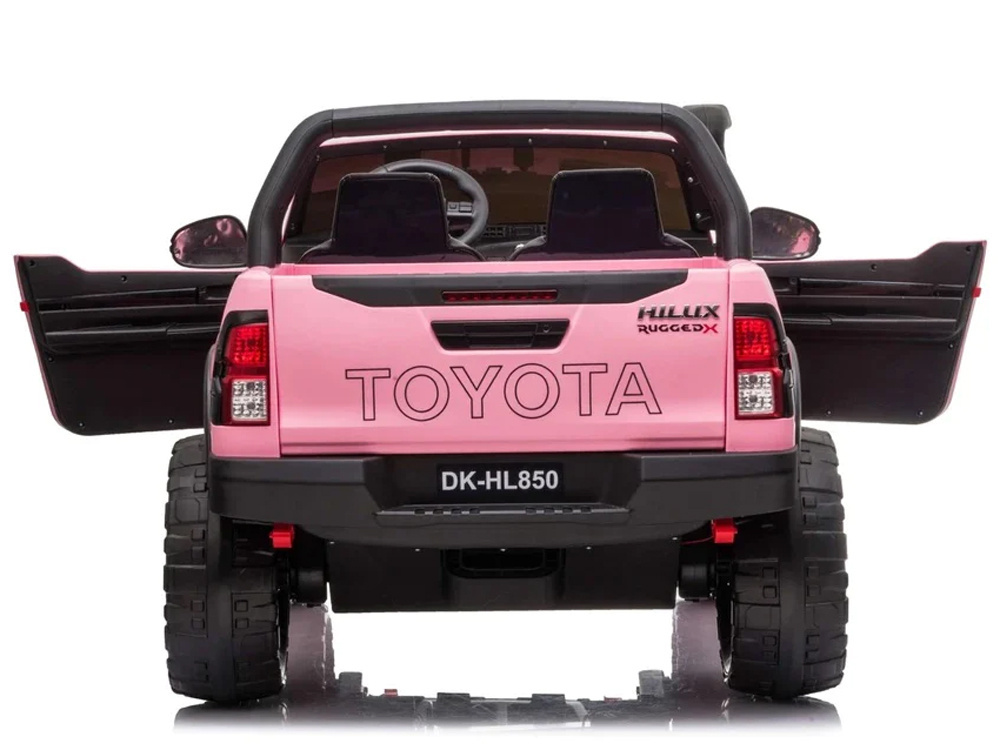 eng_pl_The-car-is-powered-by-a-large-Toyota-Hilux-2-person-battery-PA0250-17377_15
