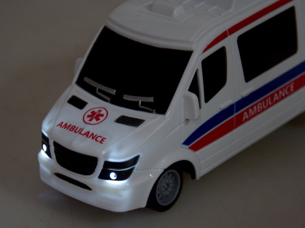 eng_pl_Auto-Ambulance-Remote-Control-Ambulance-RC0607-19153_7